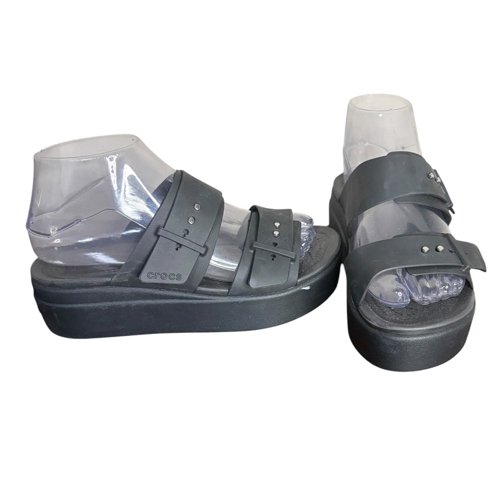 NWOB Crocs Black Brooklyn Buckle Low Wedge Sandals Platform Women's Size 7